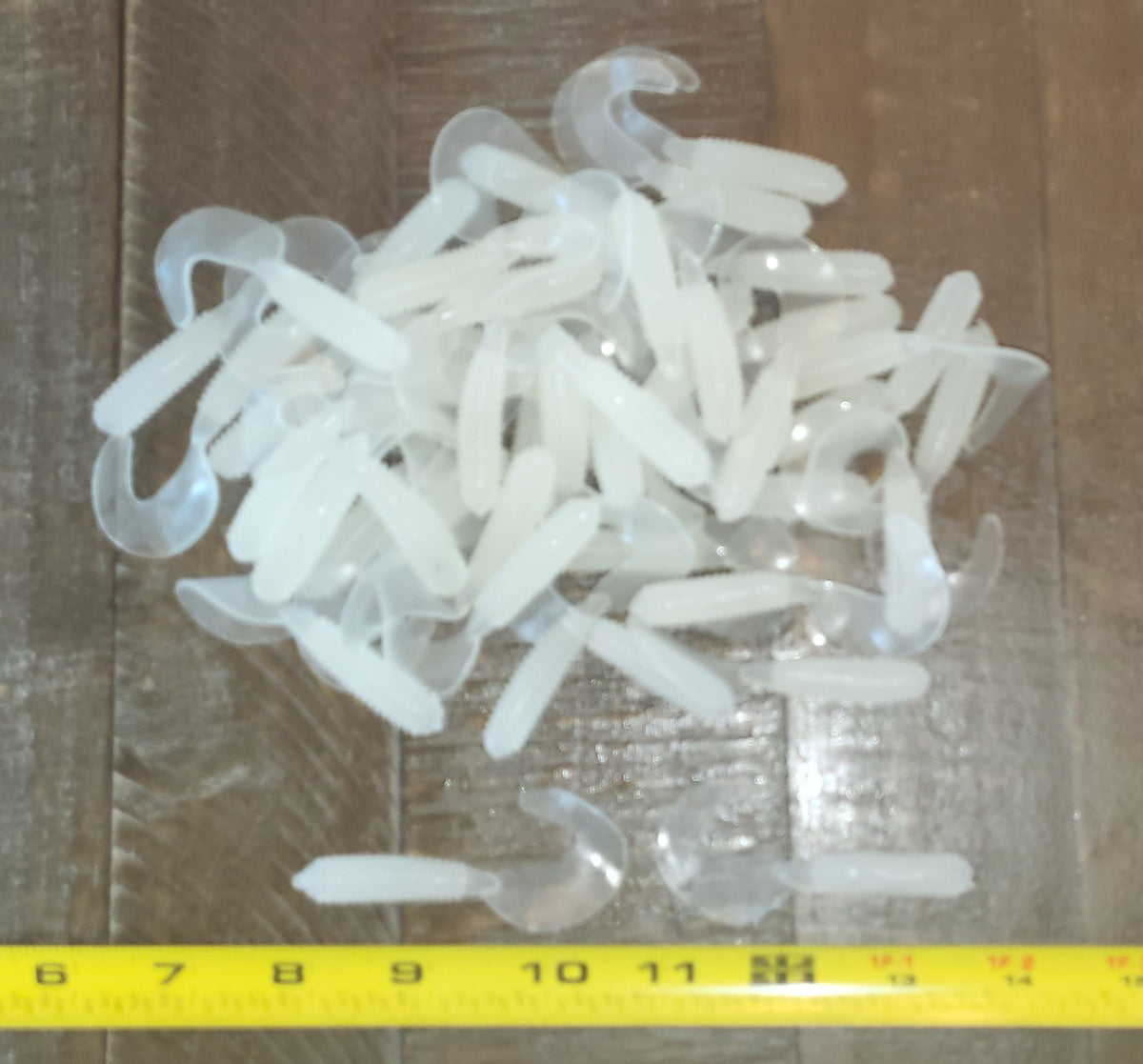 48 pcs, Translucent Luminous GLOW Color 2-3/4 in lengthy x 3/8 in diameter Large Body Soft Plastic Curl Tail Grubs