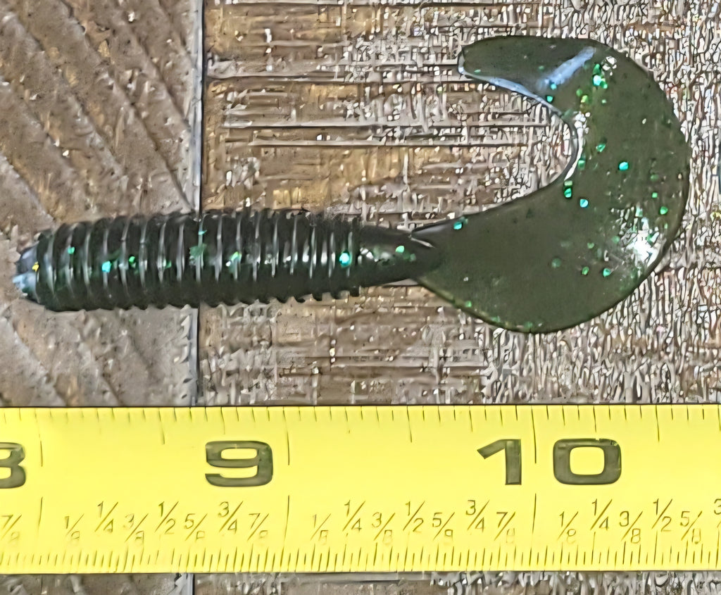 48 pcs, Motor Oil Green Flash Color 2-3/4 in lengthy x 3/8 in diameter Large Body Soft Plastic Curl Tail Grubs