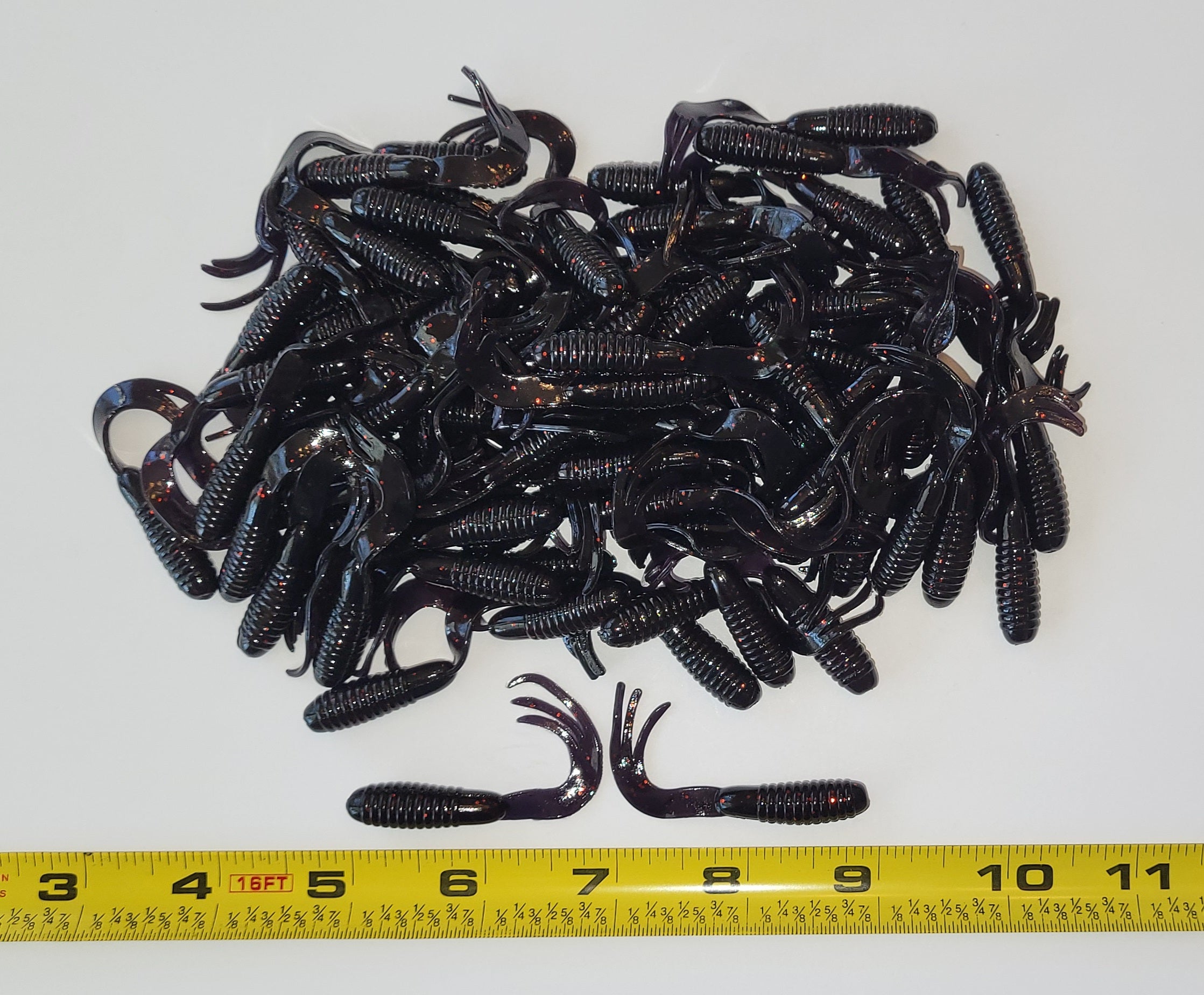 Triple Tail Tri-Tip Smoke Black Red Flash Color 2 inch 100 Pack Curl Tail Grubs